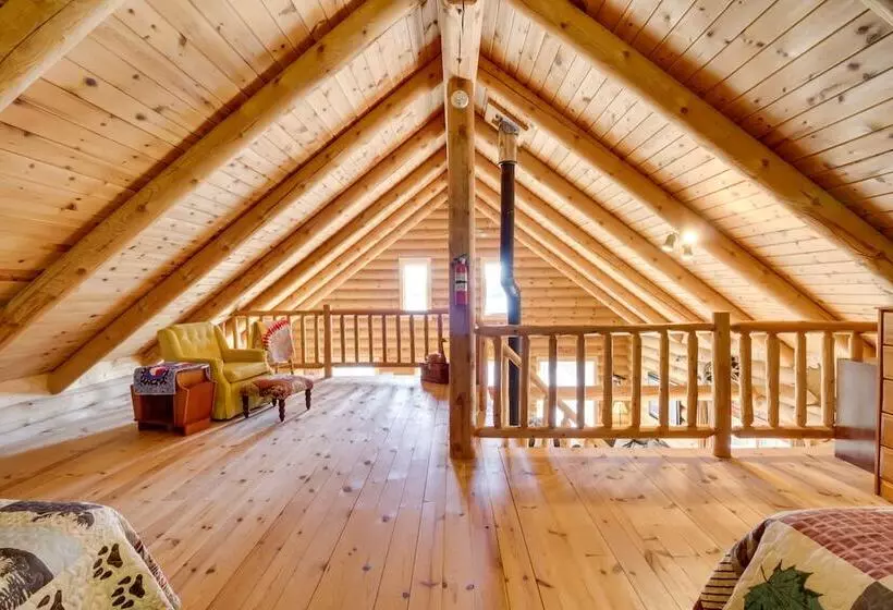 Lake Vermilion Cabin W/ Private Dock + Fire Pit!