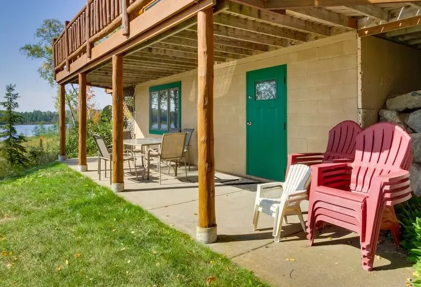 Lake Vermilion Cabin W/ Private Dock + Fire Pit!