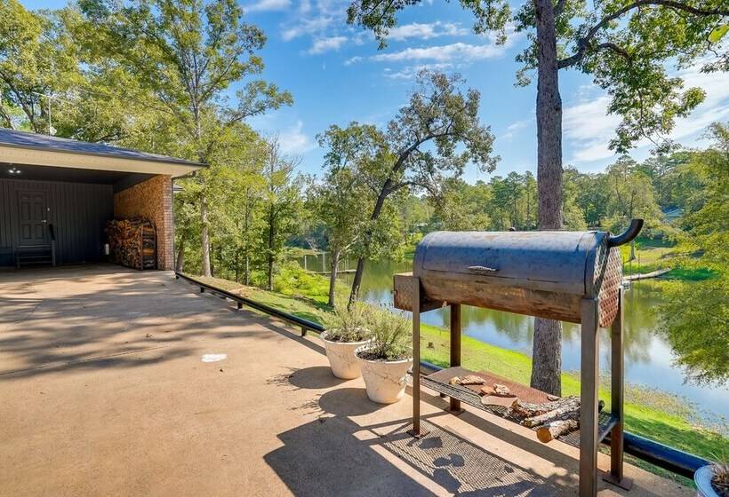 Lakefront Retreat In Jefferson W/ Screened Porch!