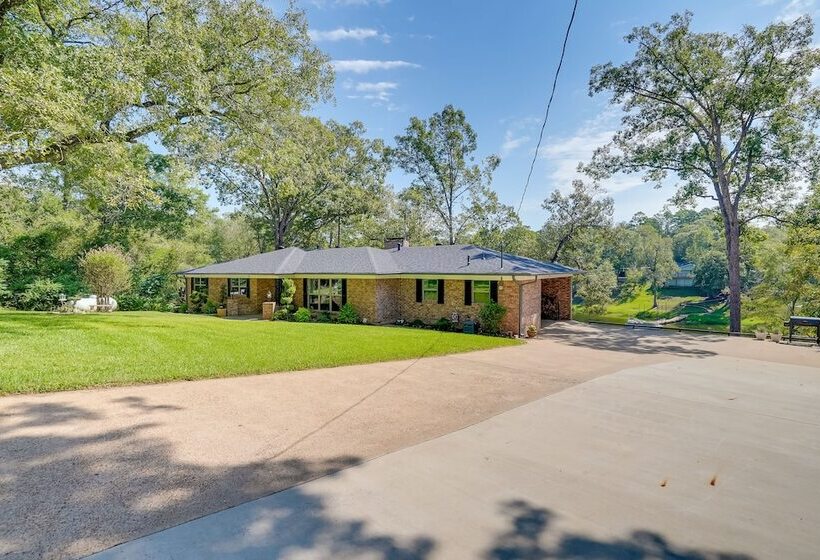Lakefront Retreat In Jefferson W/ Screened Porch!