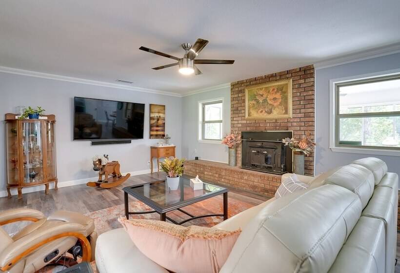 Lakefront Retreat In Jefferson W/ Screened Porch!