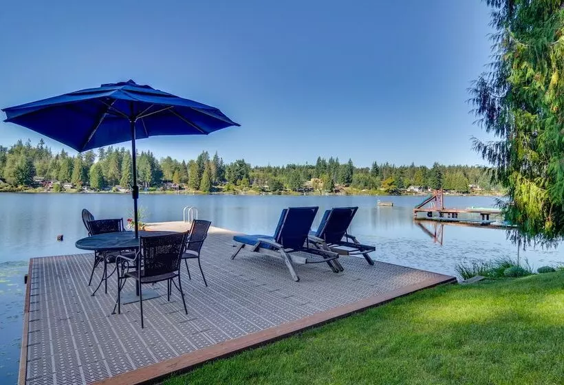Lakefront Snohomish Cottage W/ Private Dock!