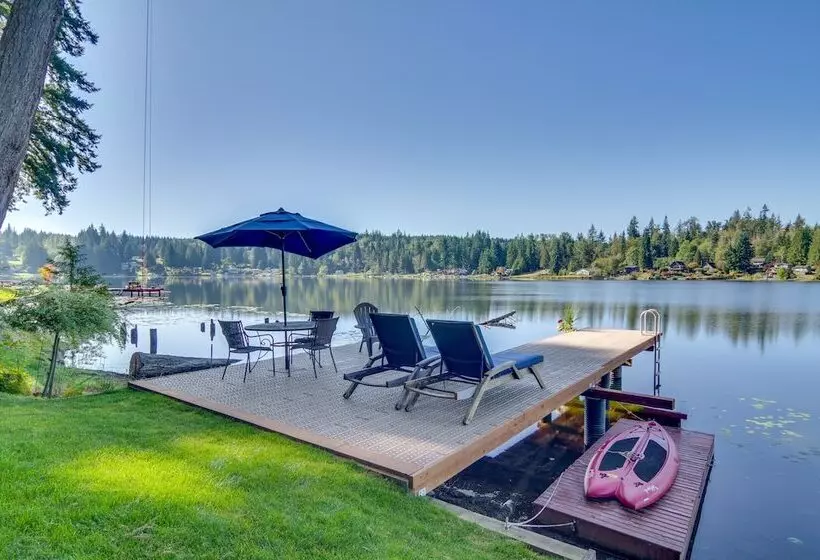 Lakefront Snohomish Cottage W/ Private Dock!