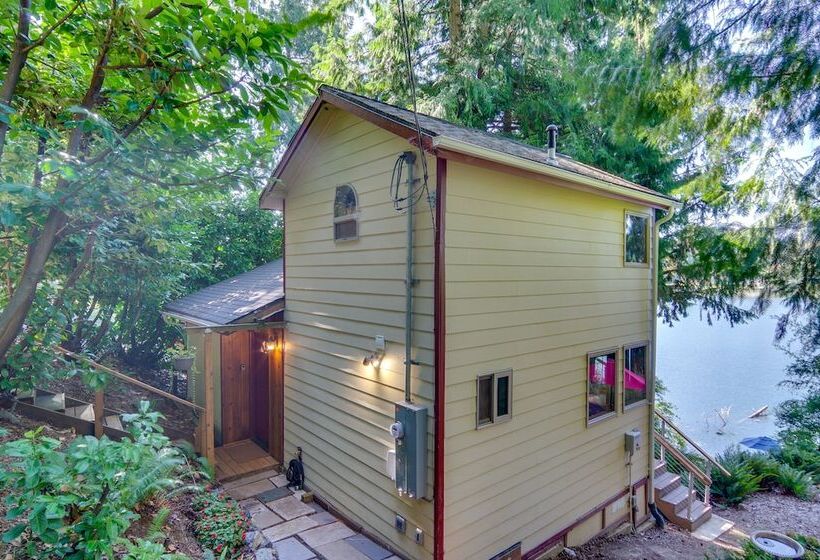 Lakefront Snohomish Cottage W/ Private Dock!
