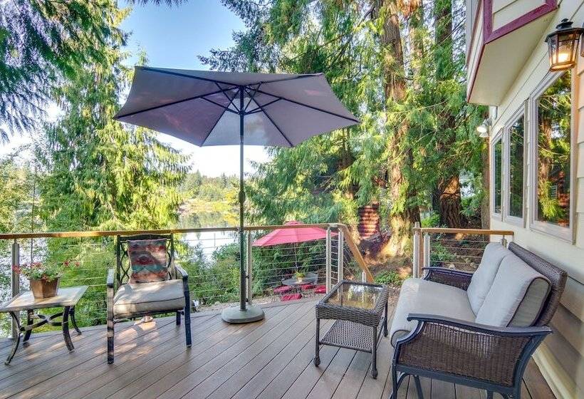 Lakefront Snohomish Cottage W/ Private Dock!