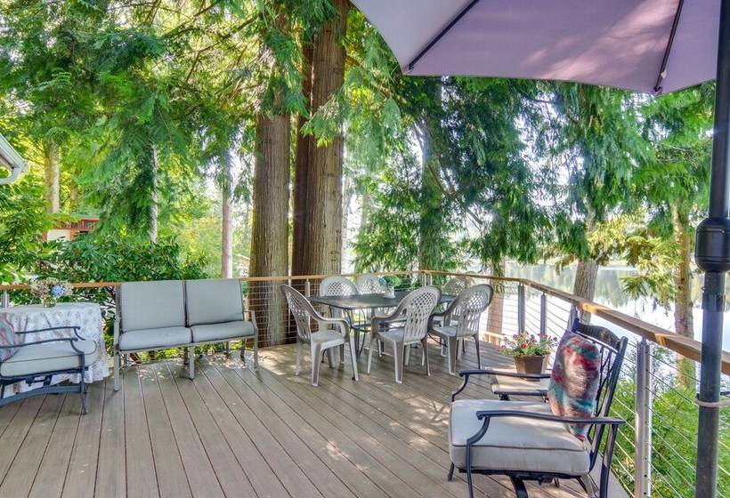 Lakefront Snohomish Cottage W/ Private Dock!