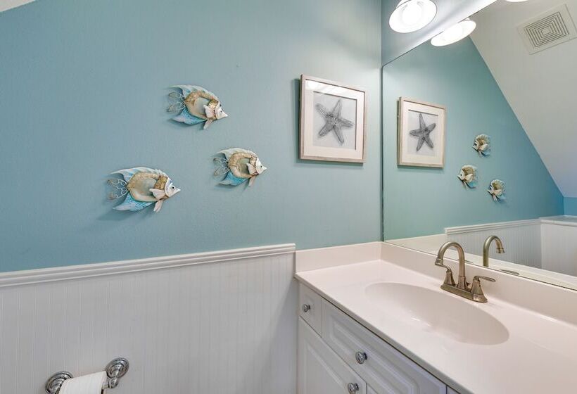 Lemoncello Cottage: Walk To Blue Mountain Beach!