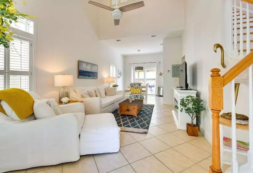 Lemoncello Cottage:  Walk To Blue Mountain Beach!