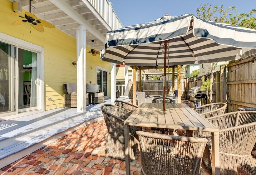 Lemoncello Cottage: Walk To Blue Mountain Beach!