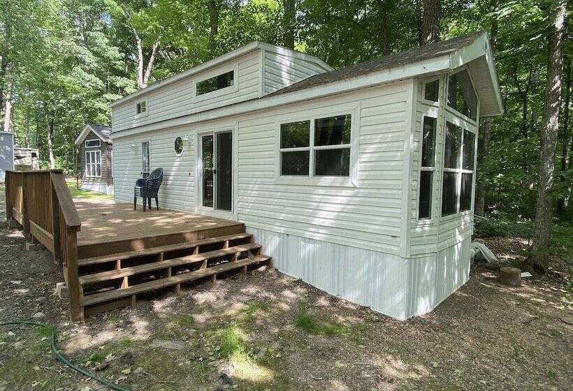 Lincolnwood Tiny House 12