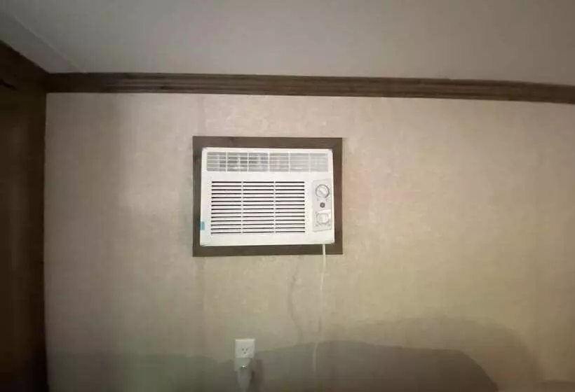 Lincolnwood Tiny House 12