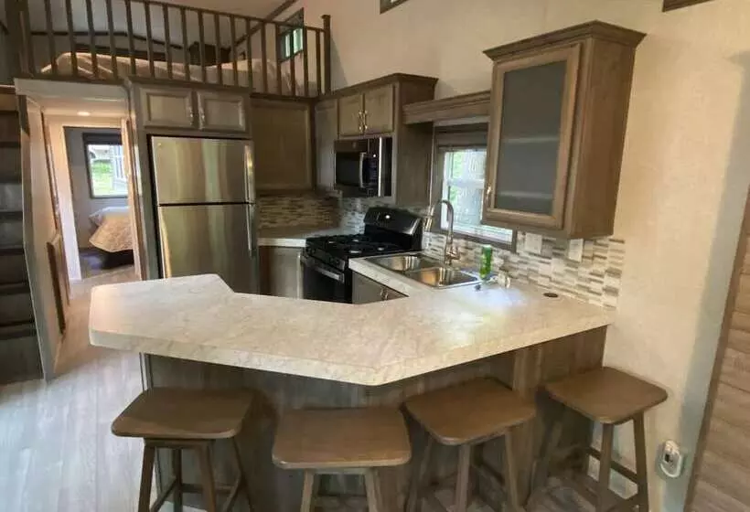 Lincolnwood Tiny House 12