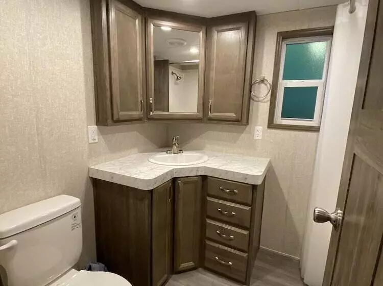 Lincolnwood Tiny House 12