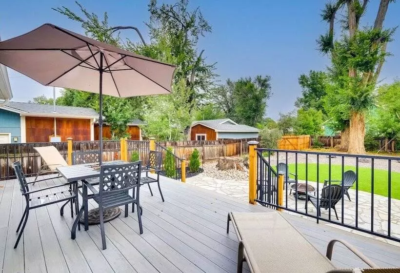 Loveland Retreat W/ Bicycles, Deck & Fire Pit!