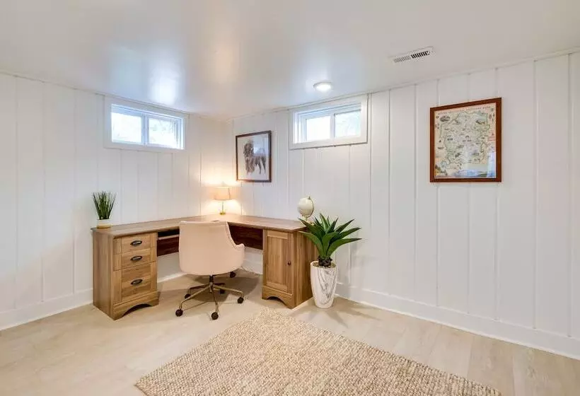 Loveland Retreat W/ Bicycles, Deck & Fire Pit!