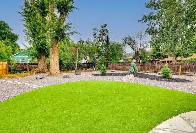 Loveland Retreat W/ Bicycles, Deck & Fire Pit!