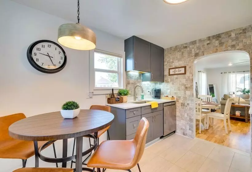 Loveland Retreat W/ Bicycles, Deck & Fire Pit!