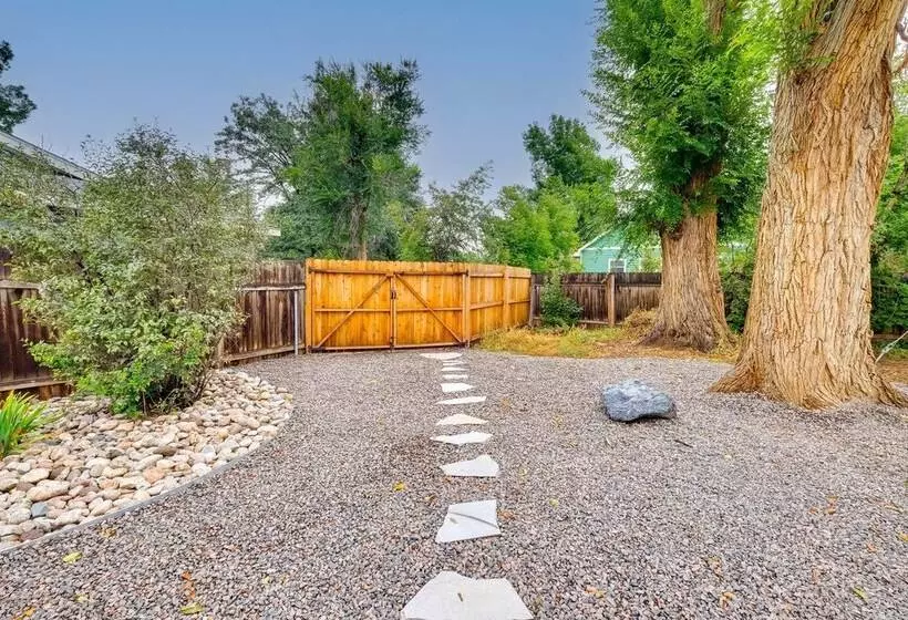 Loveland Retreat W/ Bicycles, Deck & Fire Pit!