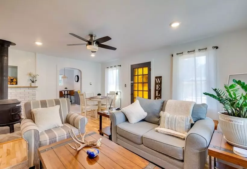 Loveland Retreat W/ Bicycles, Deck & Fire Pit!