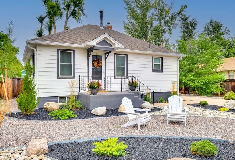 Loveland Retreat W/ Bicycles, Deck & Fire Pit!