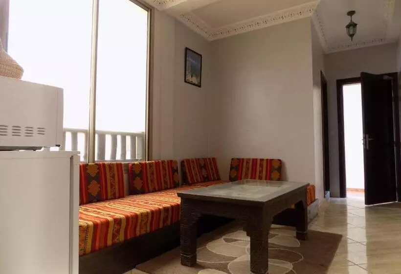 Retkeilymaja Petit Surfer