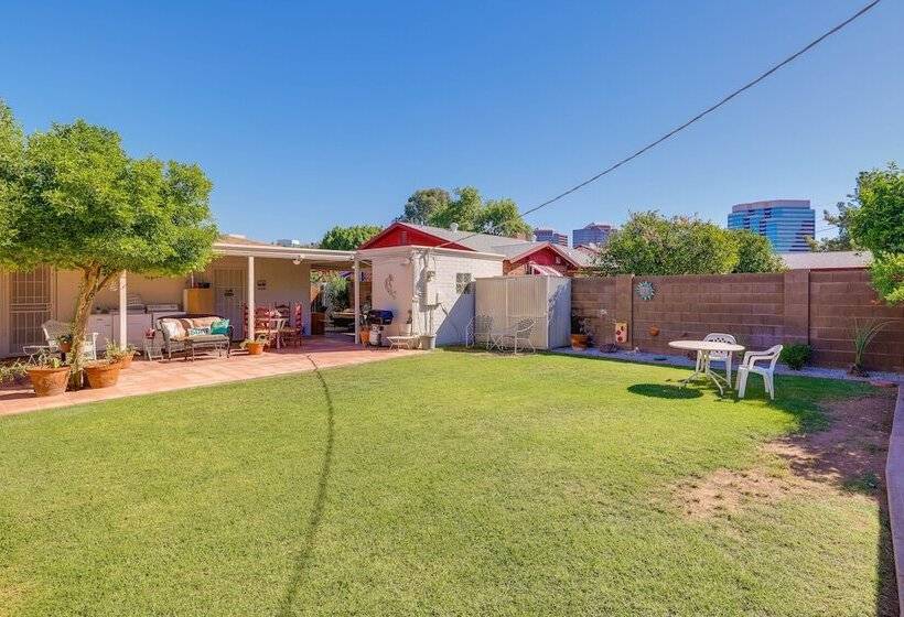 Phoenix Home W/ Patio: Near Downtown & Light Rail!