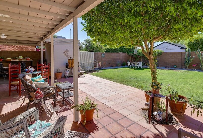 Phoenix Home W/ Patio: Near Downtown & Light Rail!