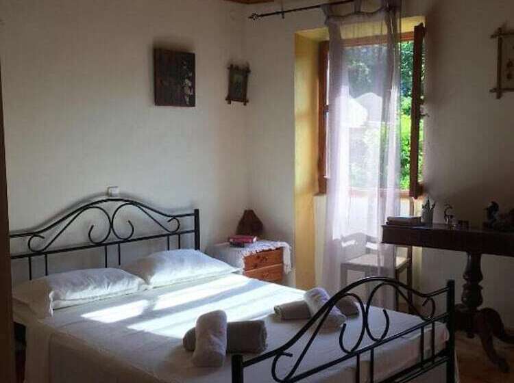 레지던스 2 Floors House In Sinarades Near Beach