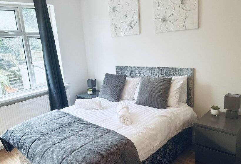 레지던스 Impeccable 3 Bed House In Nottingham Central