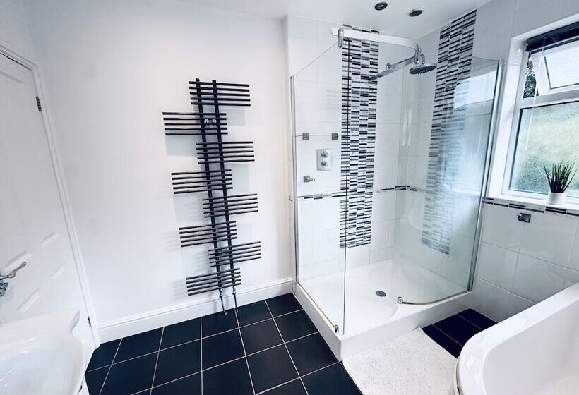 레지던스 Impeccable 3 Bed House In Nottingham Central