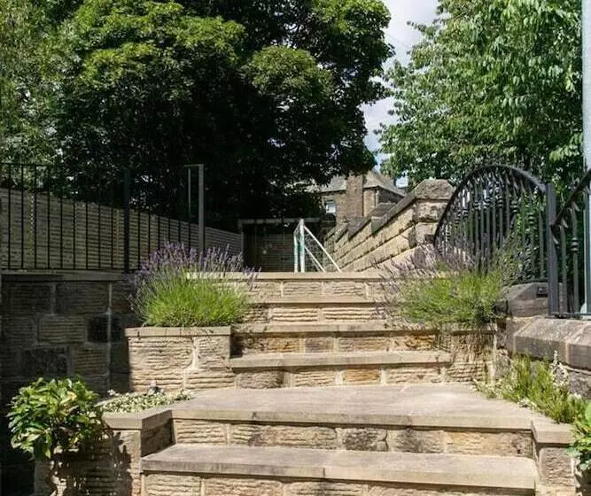 レジデンス Remarkable 4 Bed House Near Leeds Airport