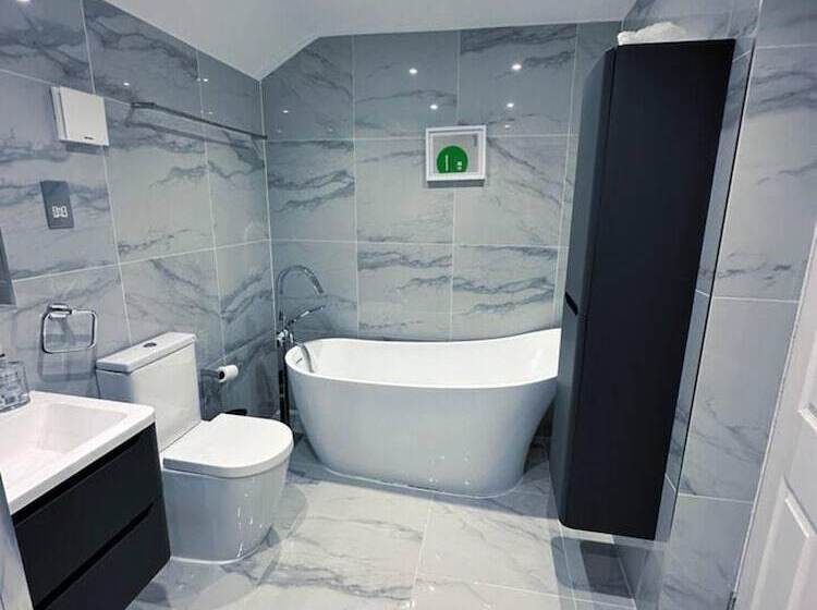 דירת נופש Serenity Haven 4 Bed With Hottub,games,gym & More