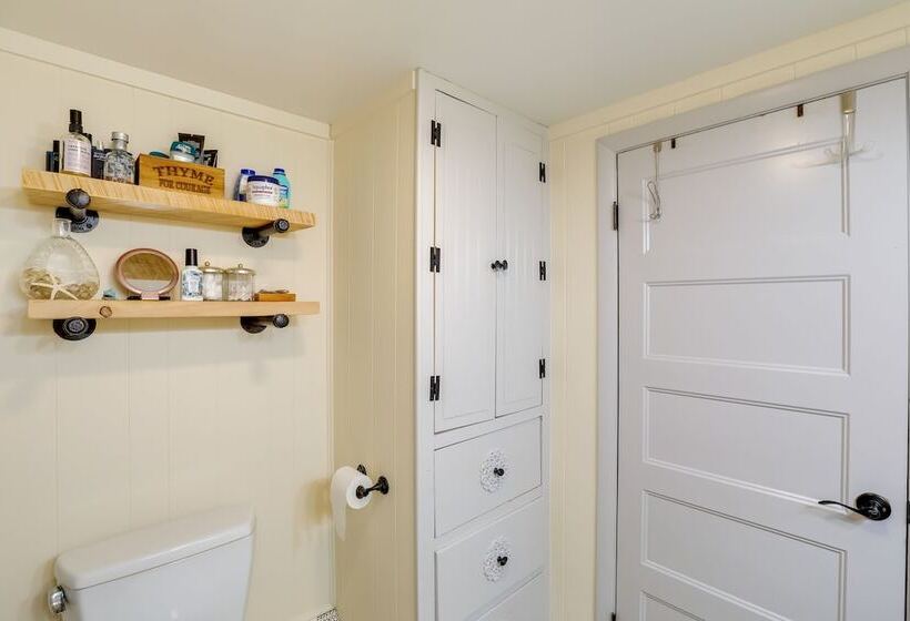 Riverfront New Hampshire Cottage W/ Boat Dock