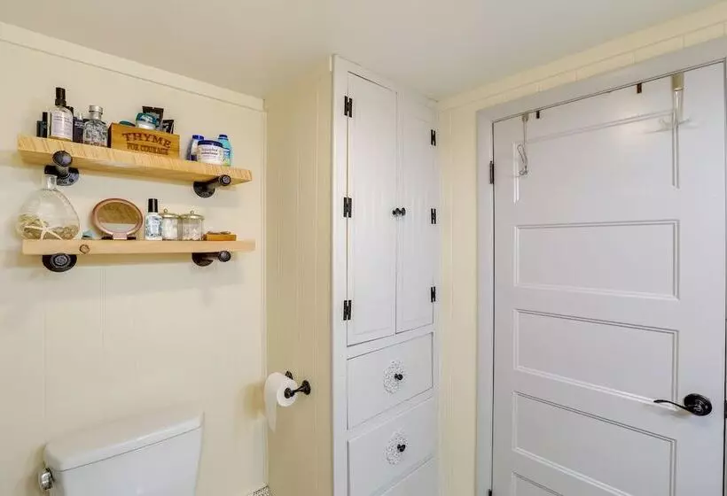 Riverfront New Hampshire Cottage W/ Boat Dock