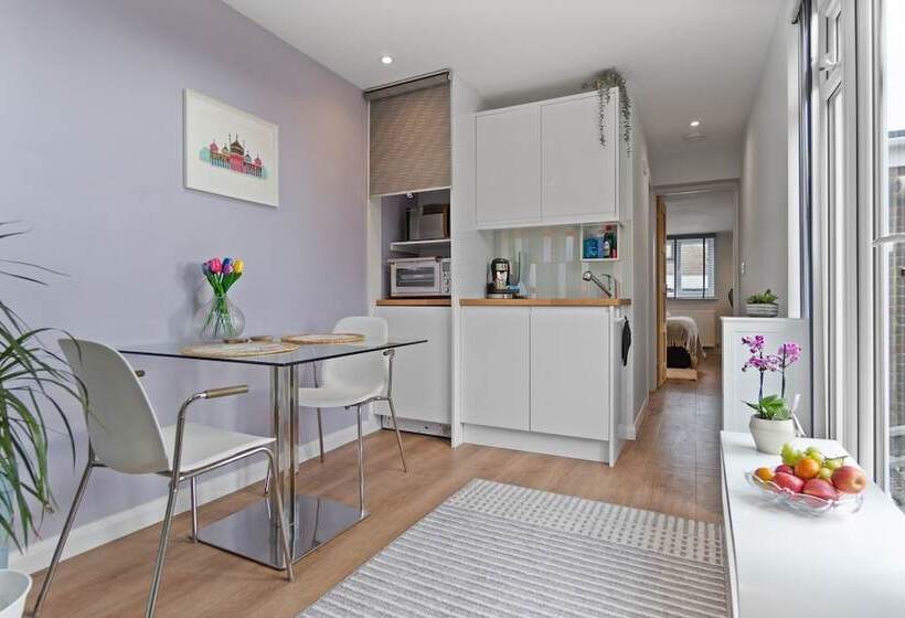 St Helens Studio Free Parking By My Getaways