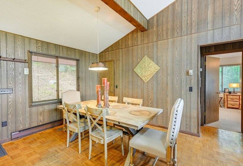 Stunning Franklin Cabin W/ Deck & Mountain Views