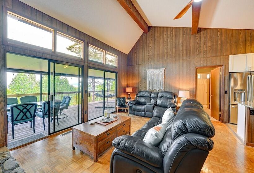 Stunning Franklin Cabin W/ Deck & Mountain Views