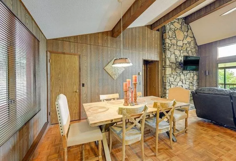 Stunning Franklin Cabin W/ Deck & Mountain Views