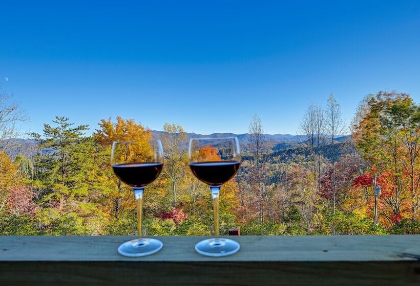 Stunning Franklin Cabin W/ Deck & Mountain Views