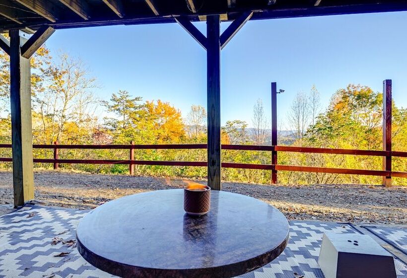 Stunning Franklin Cabin W/ Deck & Mountain Views