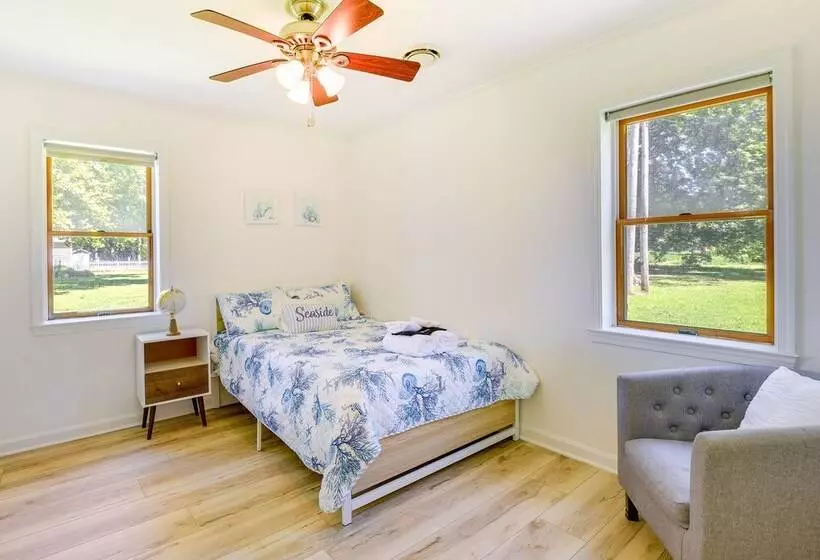 Sun Dappled Waterfront Home On Potomac River!