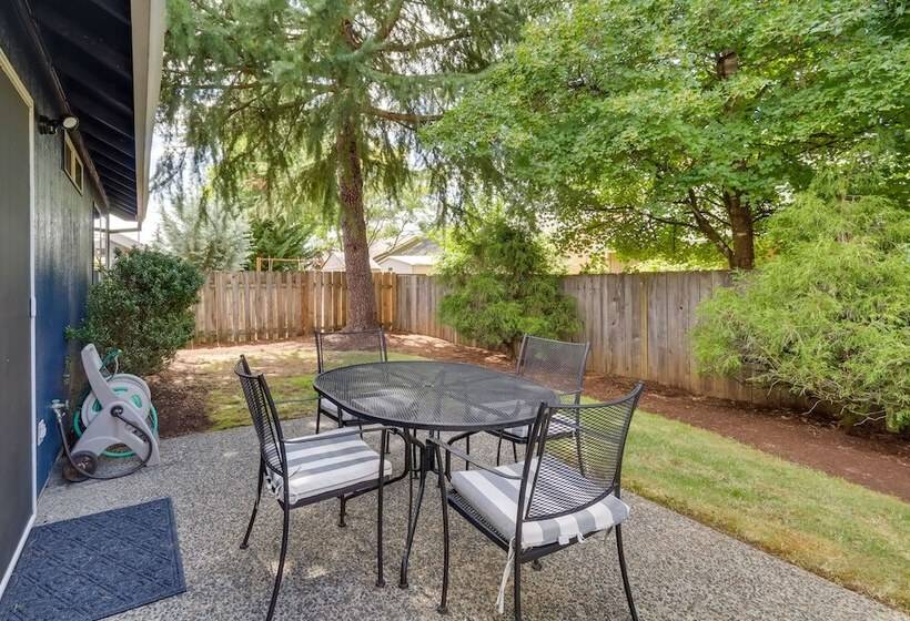 Tasteful Tualatin Home: 40 Mi To Willamette Valley