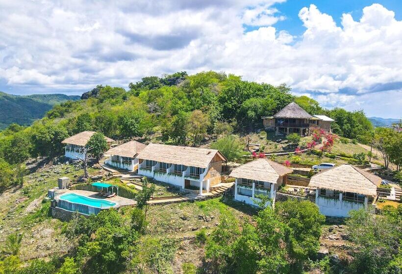 Theodor Hotel At Labuan Bajo