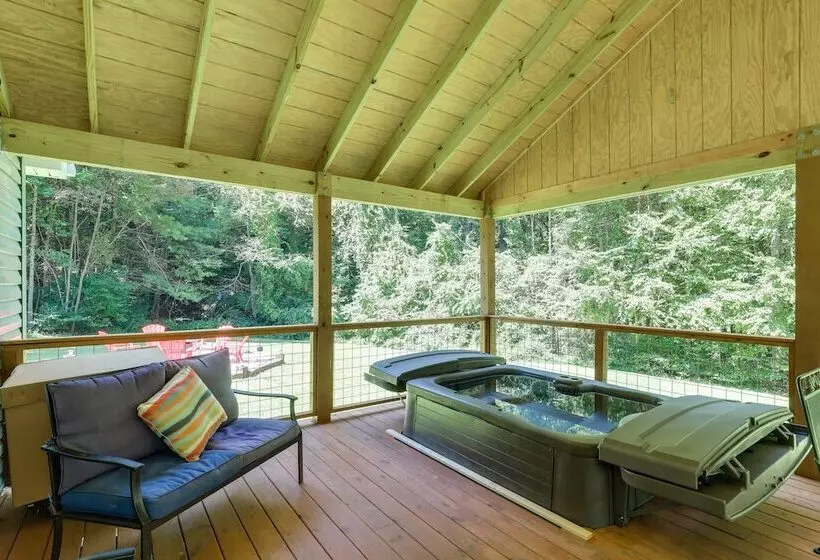 Weaverville Retreat W/ Private Hiking Trail!