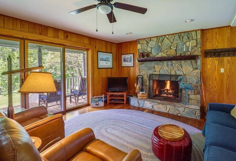 West Jefferson Riverfront Retreat W/ 2 Porches!