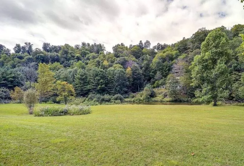 West Jefferson Riverfront Retreat W/ 2 Porches!