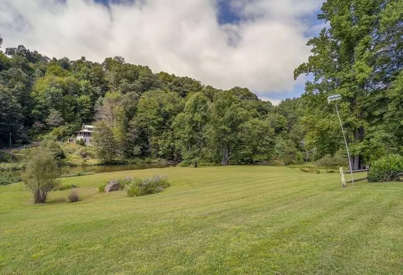 West Jefferson Riverfront Retreat W/ 2 Porches!