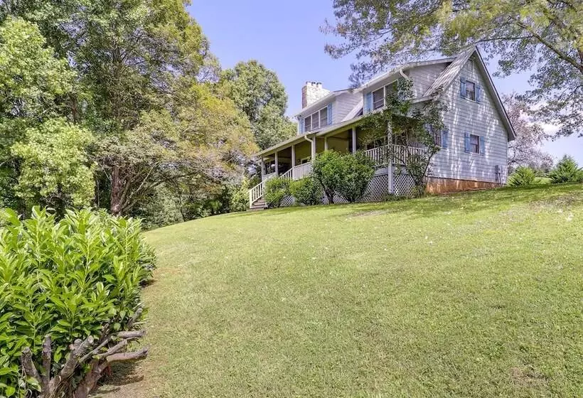 West Jefferson Riverfront Retreat W/ 2 Porches!