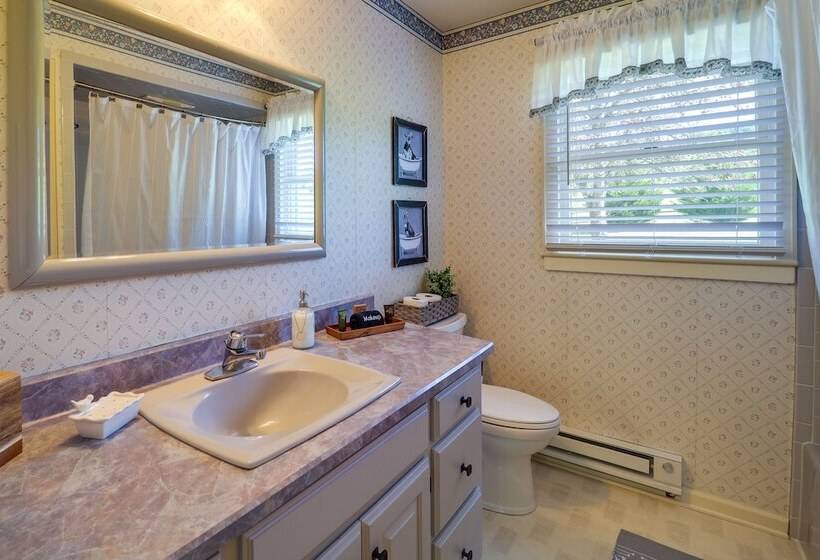 West Jefferson Riverfront Retreat W/ 2 Porches!