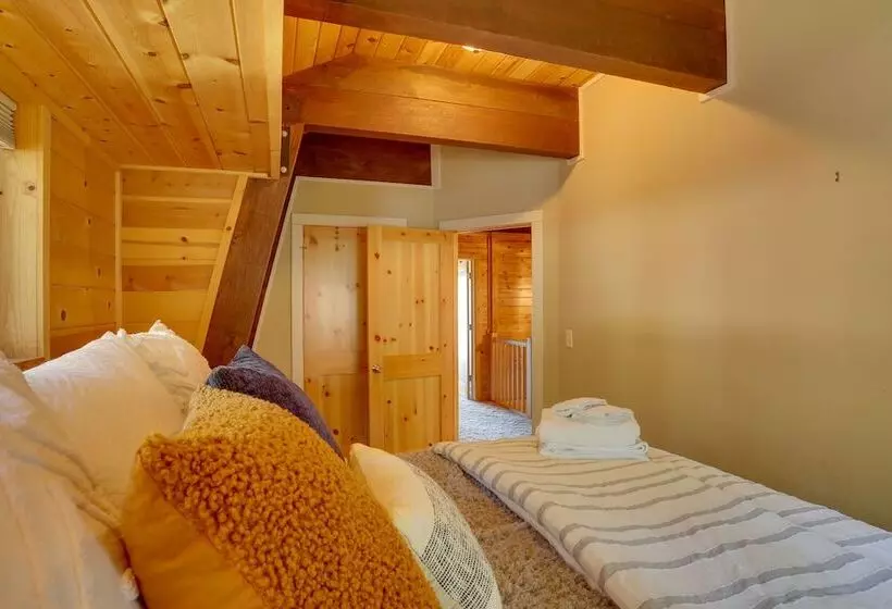 Westwood Lakefront Cabin W/ Hot Tub & Boat Dock!